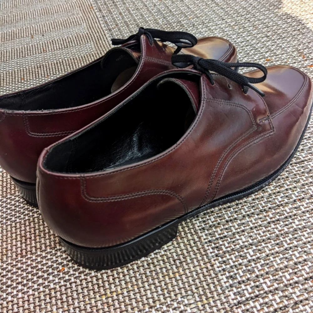 Vintage FLORSHEIM Burgundy Leather‎ Oxford Dress shoes size 9.5